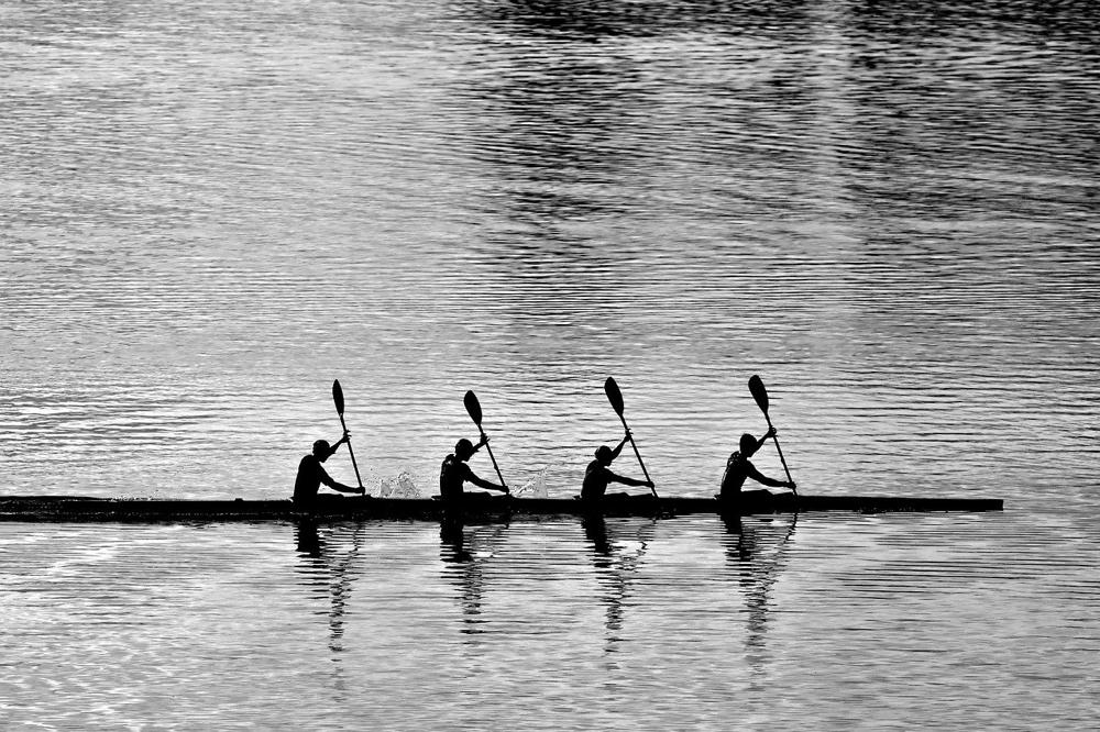 mini rowing-874318f96de149f595666cf0fedb47c7.jpg mini rowing